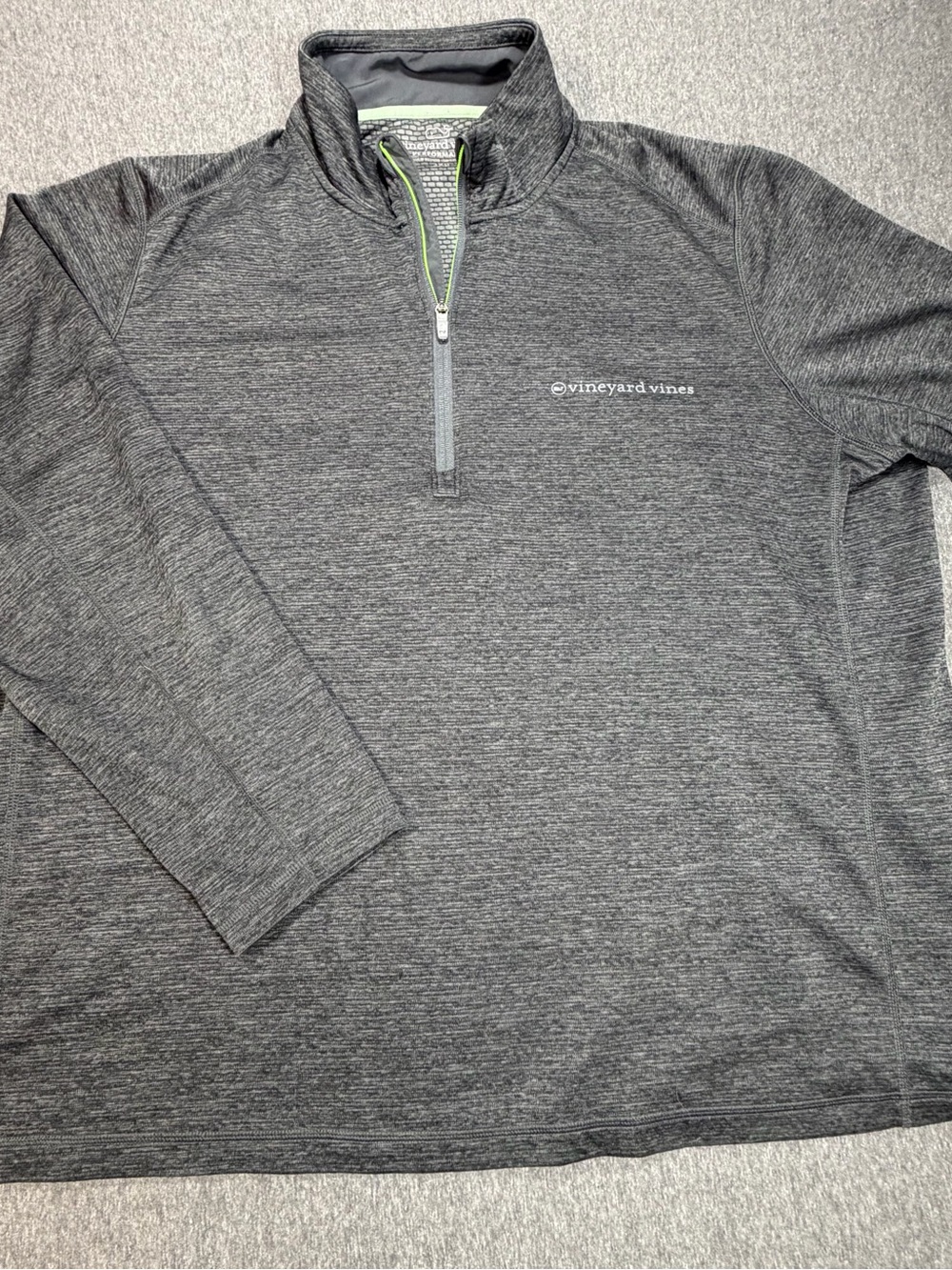 Vineyard Vines Men’s 2XB Performance Quarter Zip 1/4 Zip pullover heather gray